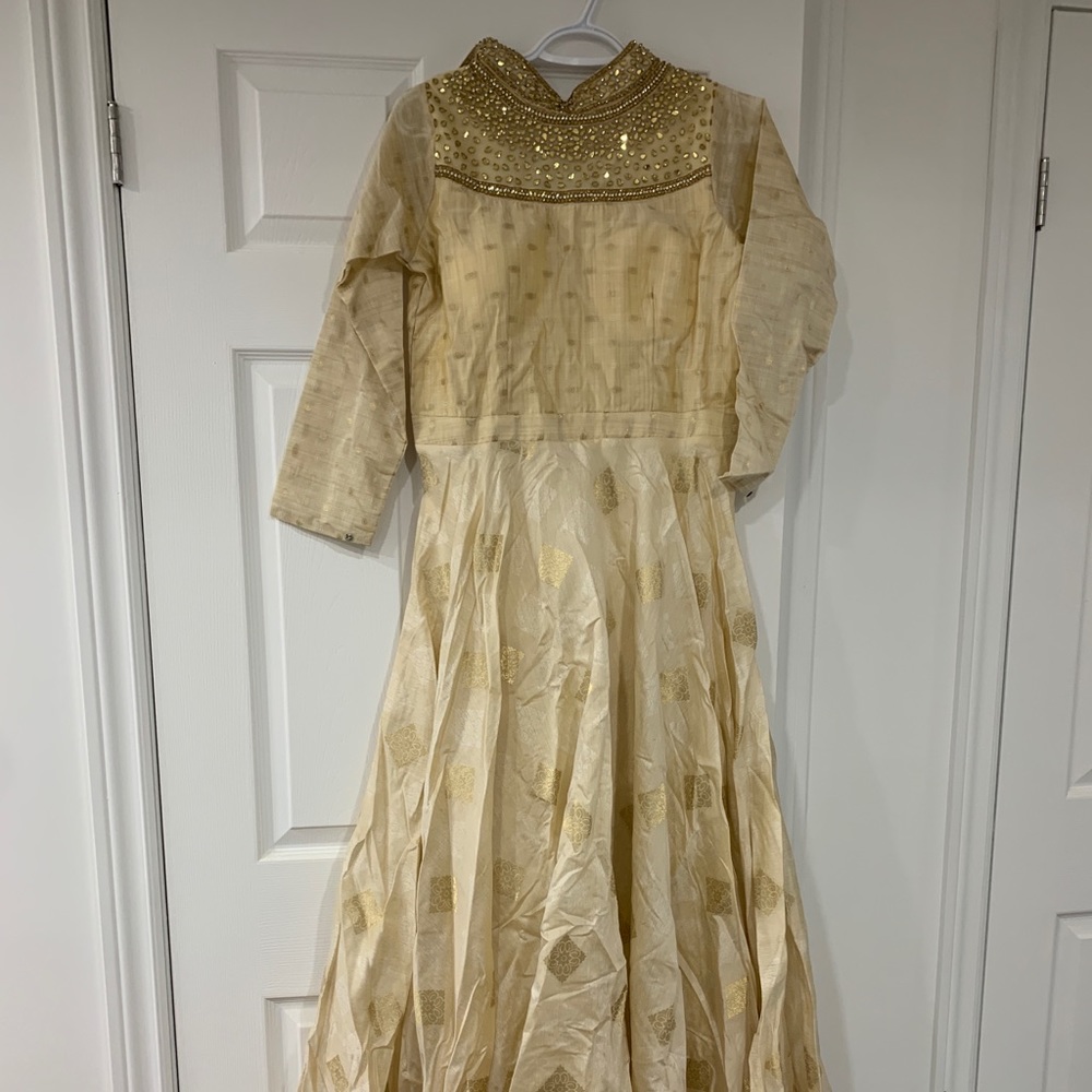 Gown/dress